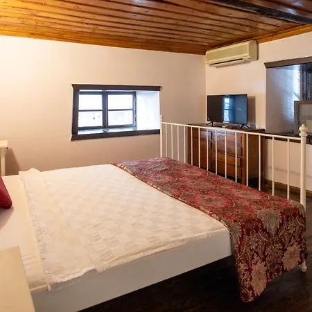 Хостел Old House Hotel&pub